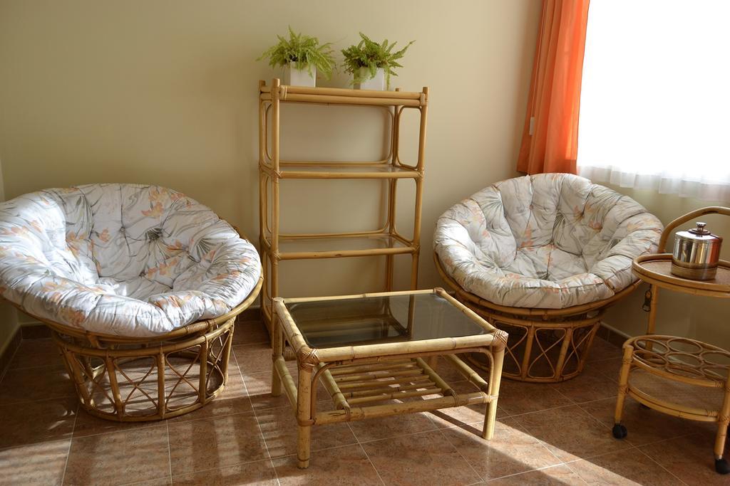 Apartamento Plaza Mayor Трухильо Екстериор снимка